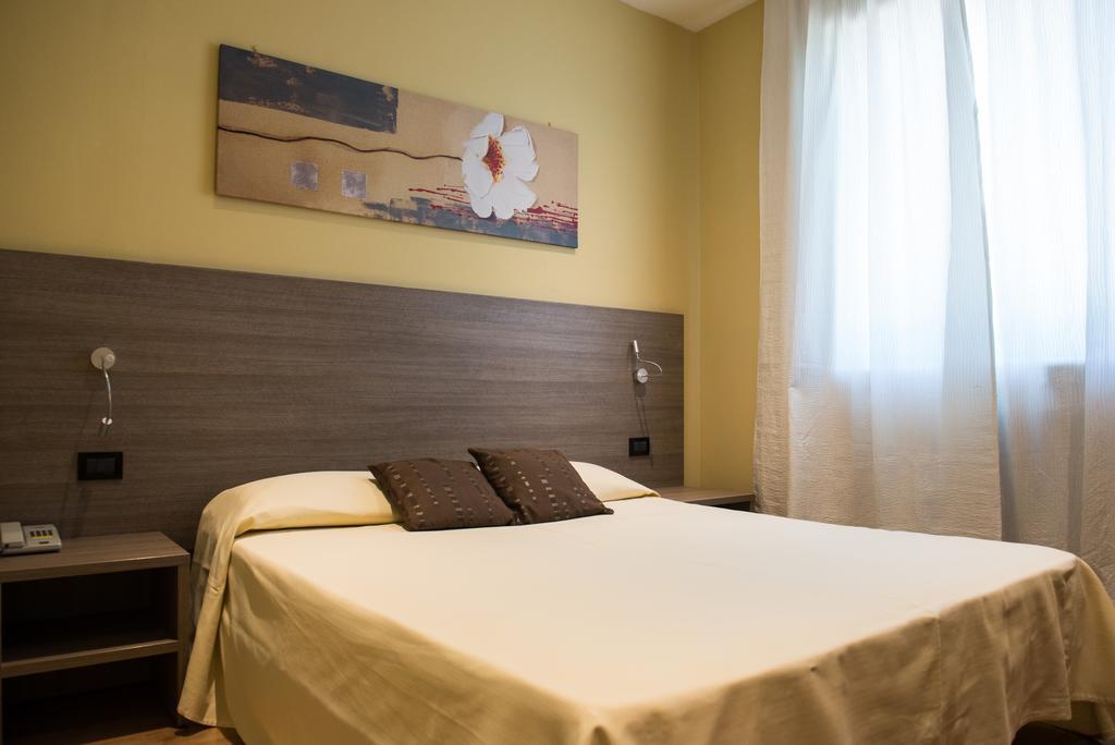 Albergo Grappolo D'Oro Montebelluna Buitenkant foto